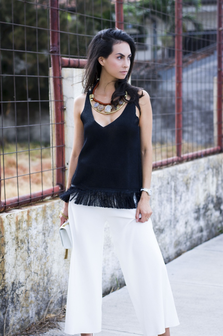 monochrome spring outfits