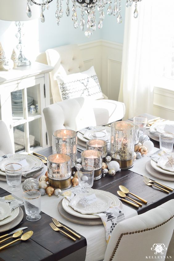 5 Tips for the perfect Christmas tablescape - Lifestyle Blog For Women